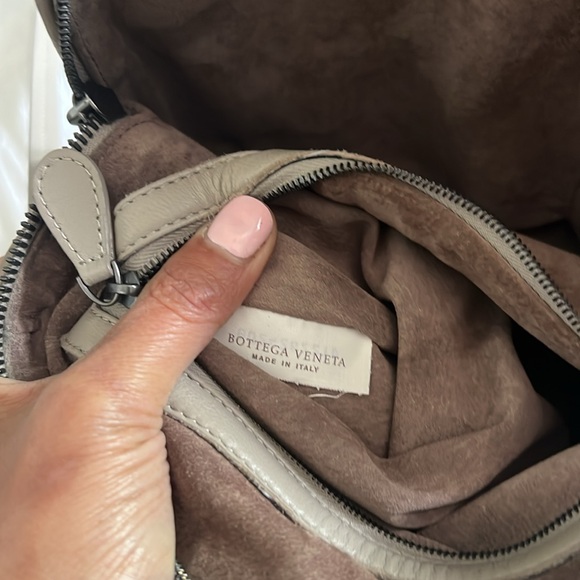 Bottega Veneta Crossbody - Picture 15 of 15